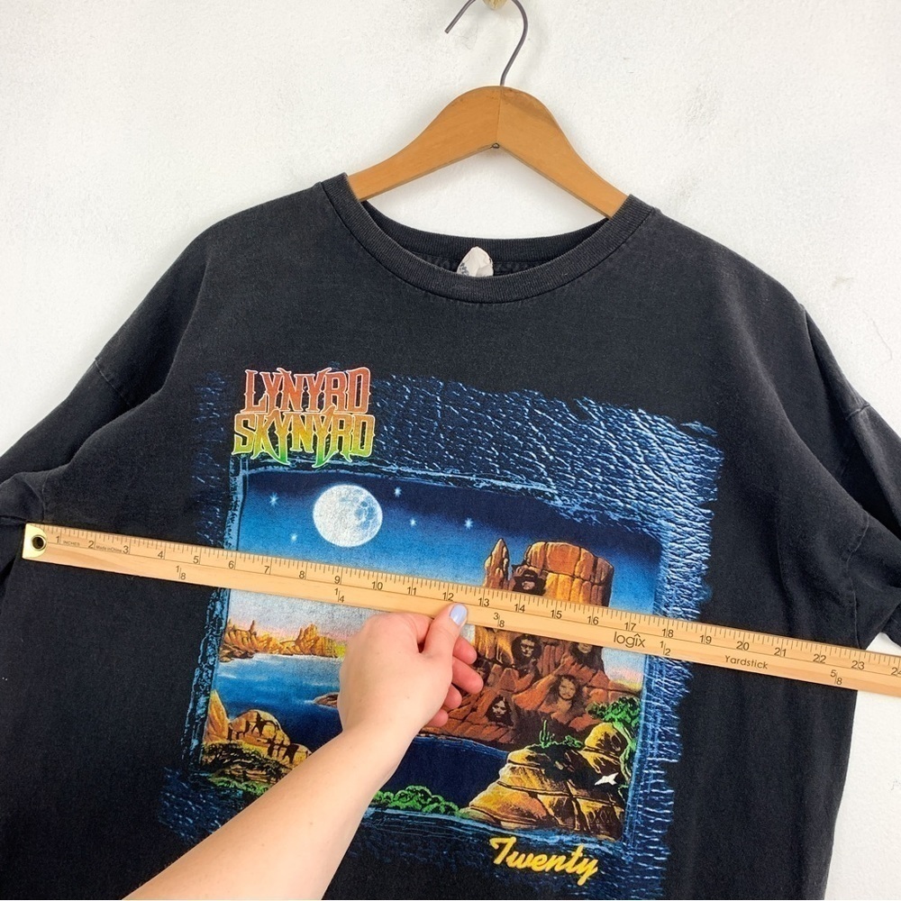 Vintage Lynyrd Skynyrd "Twenty" Album Cronies T-Shirt Sz L - Picture 9 of 12